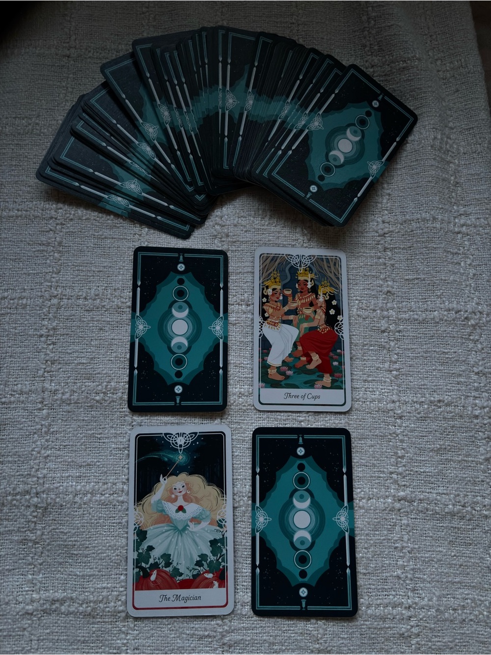 Tarot of the Divine Deck - - Picture 4 of 4